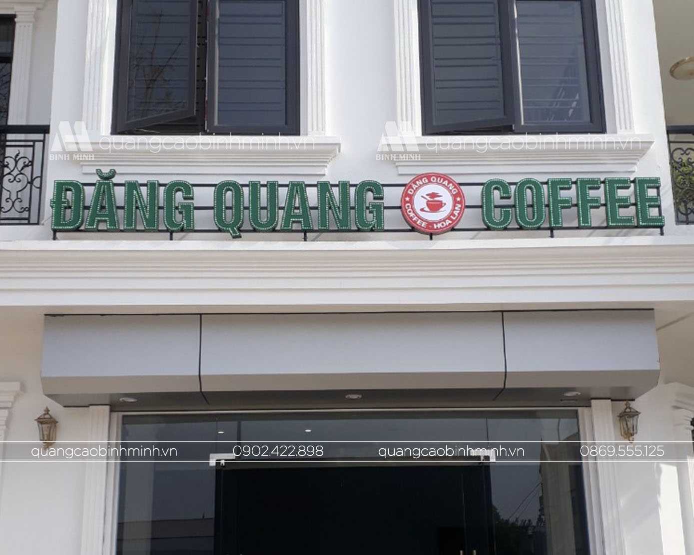 Biển quảng cáo coffee