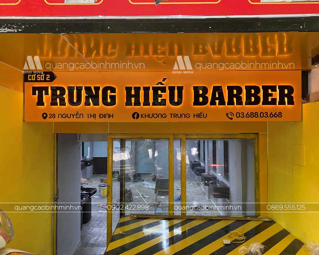 Biển Hiệu Barber Shop – Trung Hiếu Barber