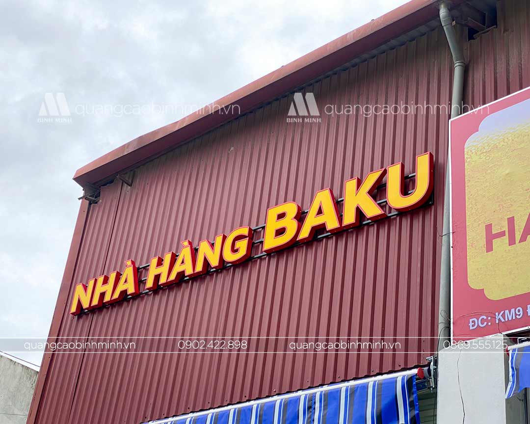 Biển quảng cáo nhà hàng ngoài trời BAKU